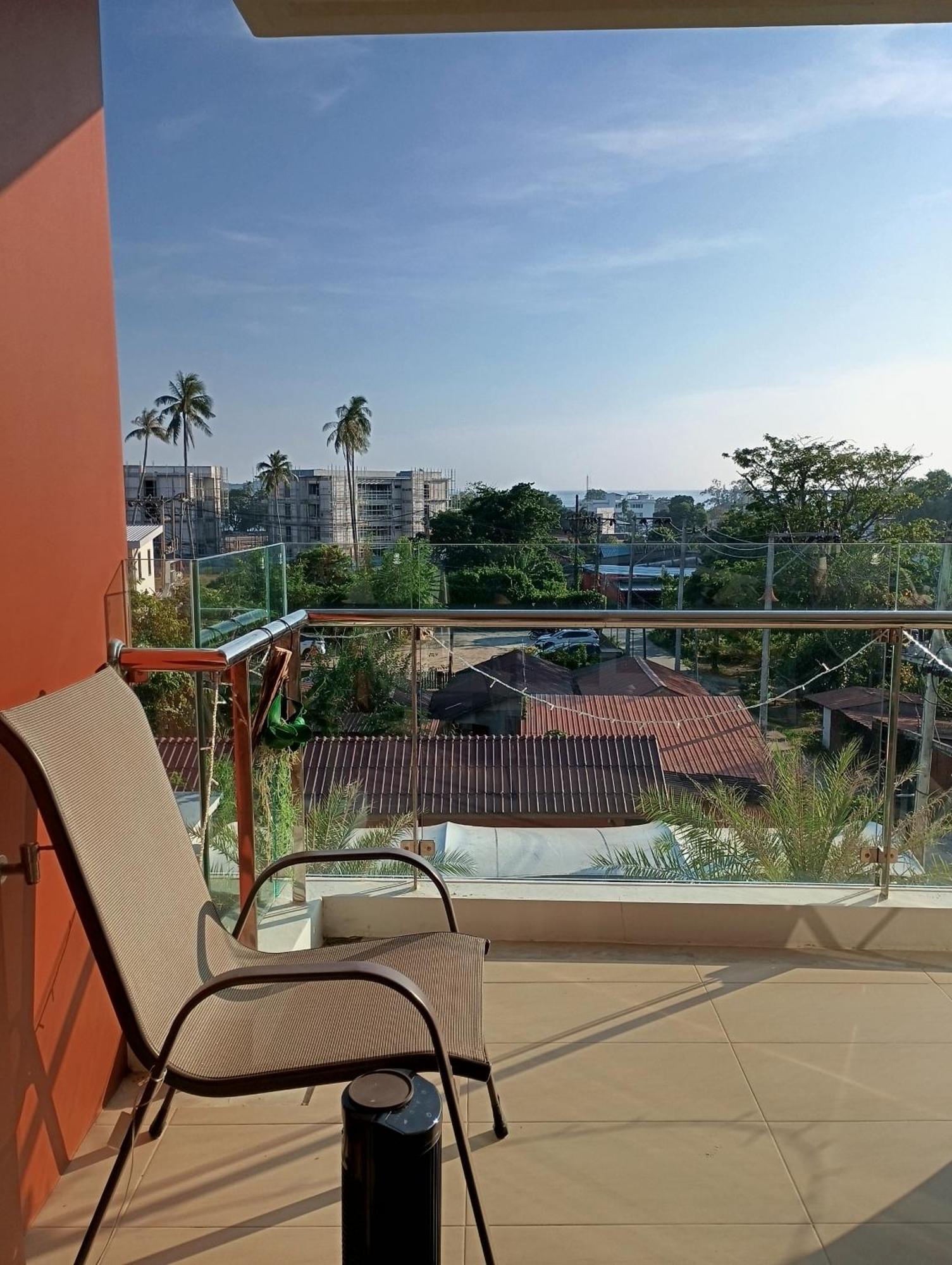 Babylon Sky Garden - Long Term Holiday Rentals Rawai Room photo